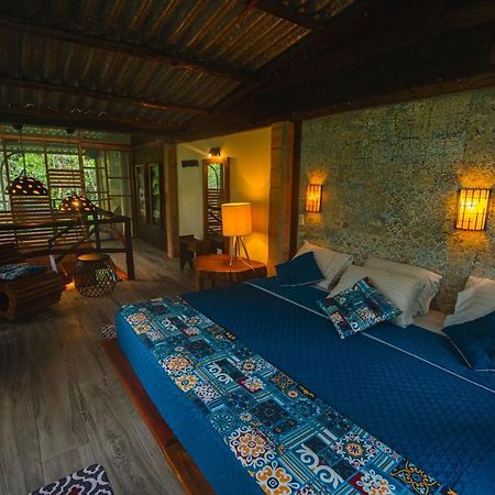 Jamu LodgePuerto Montufar エクステリア 写真