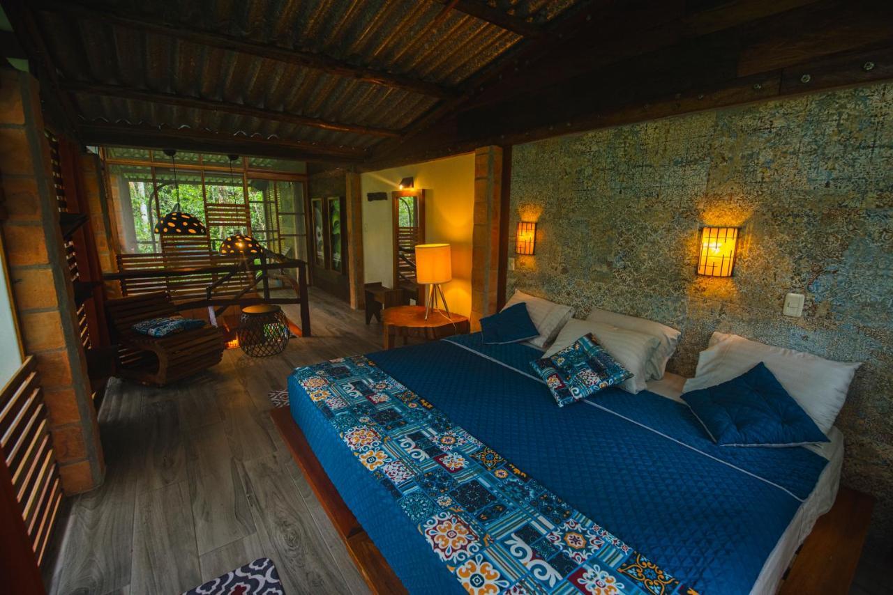 Jamu LodgePuerto Montufar エクステリア 写真